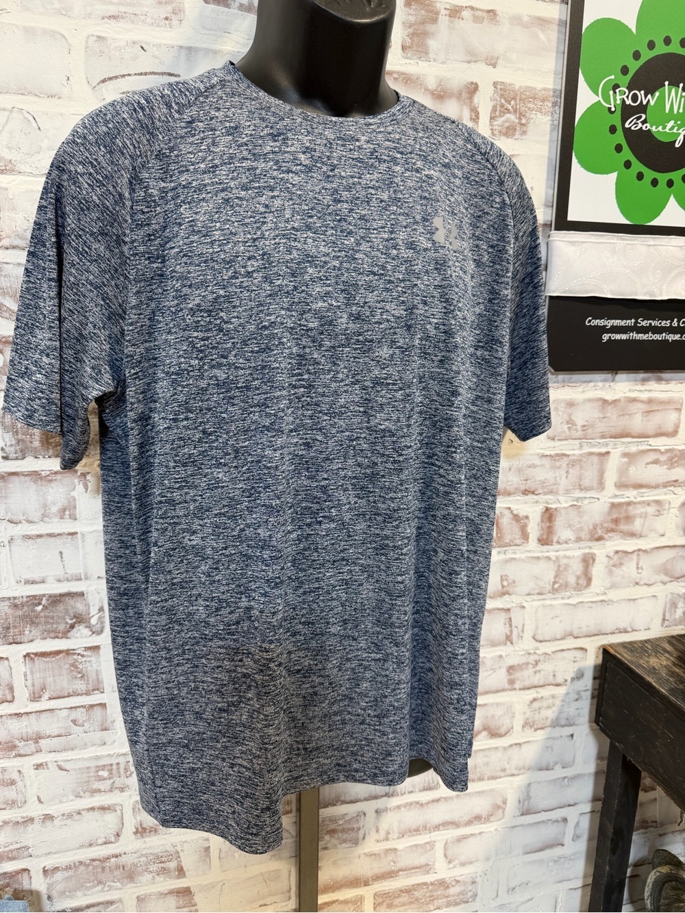 Under Armour Men’s Heather Navy Short Sleeve Performance Tee